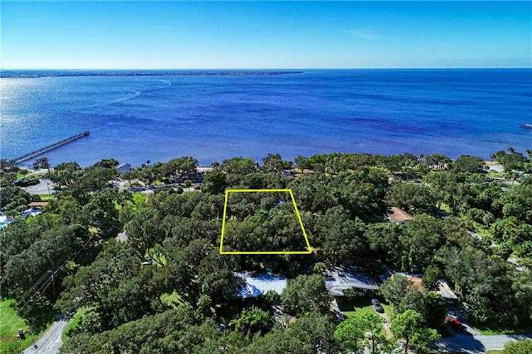 23072 Bayshore Rd Port Charlotte, FL 33980