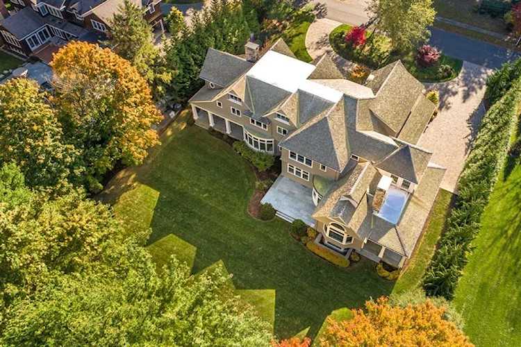 19 Holmes Road Lexington, MA 02420