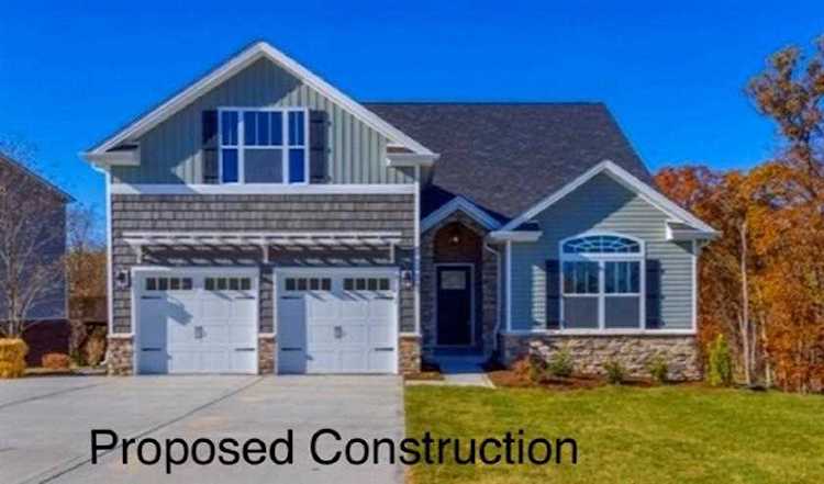 164 Cross Creek Dr Paris, KY 40361