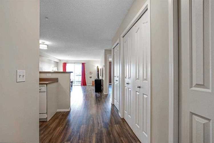 8810 Royal Birch Blvd NW #1313 Calgary, AB T2G 6A9