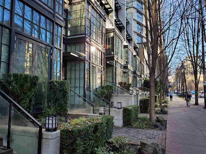 1243 Seymour Street Vancouver, BC V6B 0H1