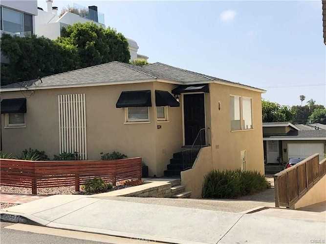 1022 17th Street Hermosa Beach, CA 90254 | MLS SB20135816 Photo 1