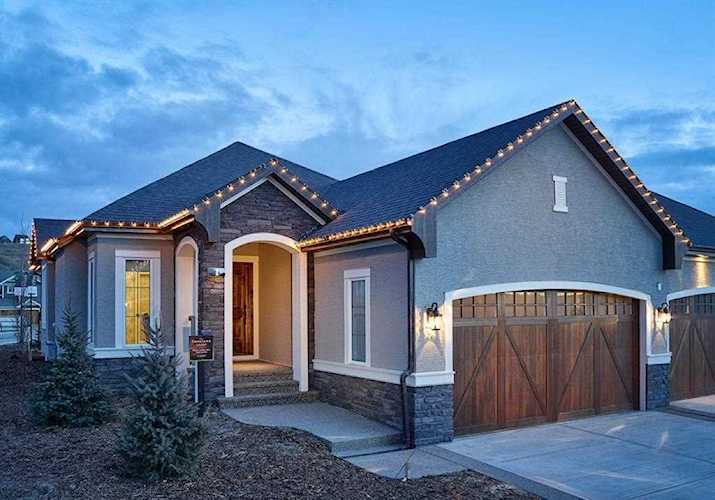 1 Cranbrook Landing SE Calgary, AB T3M 0J1