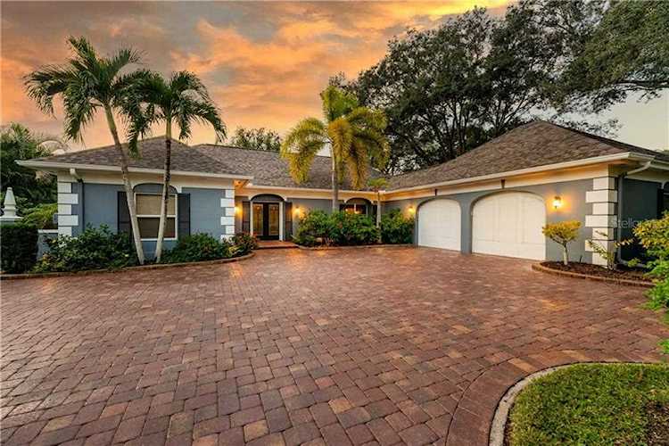 45 Dominica Dr Englewood, FL 34223