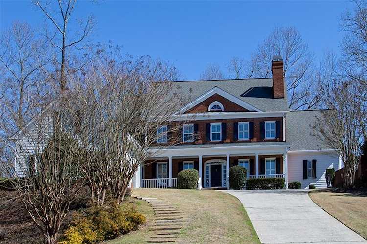 525 Old Course Ln Roswell, GA 30075