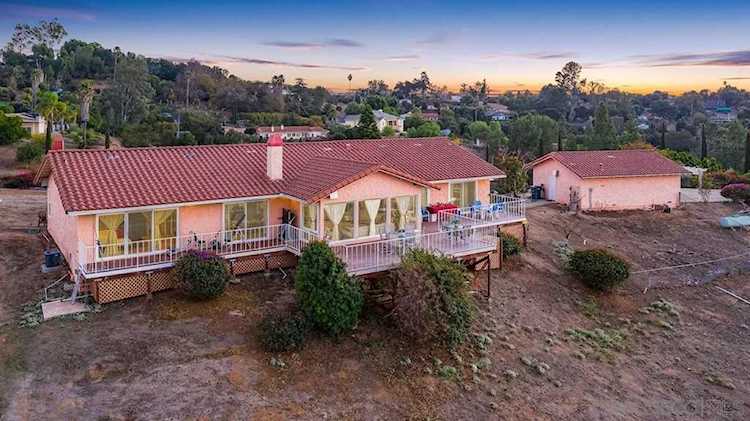 1442 Java Hills Drive Fallbrook, CA 92028