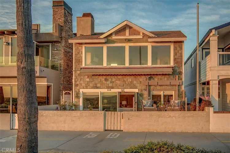 114 E Oceanfront Newport Beach, CA 92661