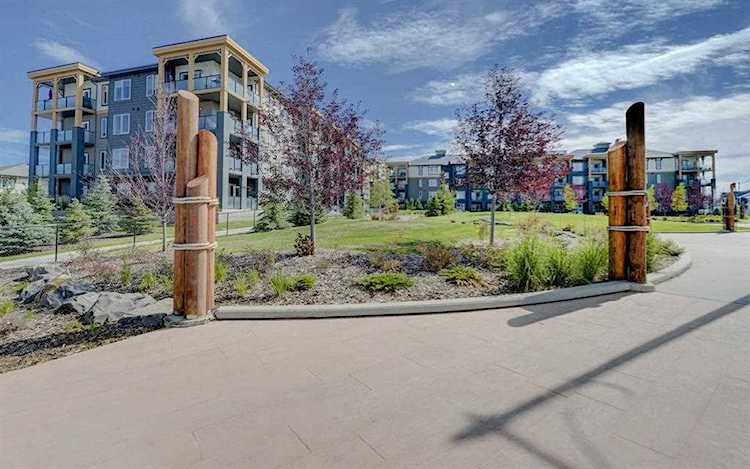 100 Auburn Meadows Manor SE #305 Calgary, AB T3M 2S6