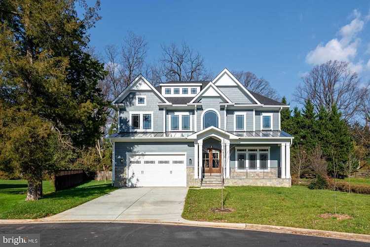 2632 Laura Dr Falls Church, VA 22046