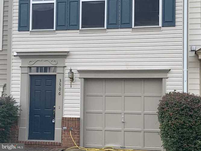 3506 Moon Way Woodbridge, VA 22193 | MLS ® VAPW510300 Photo 1