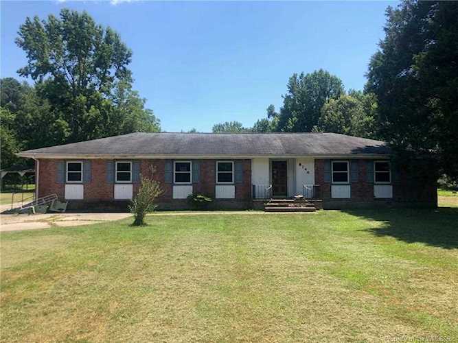 8146 Broad Marsh Ln Hayes, VA 23072