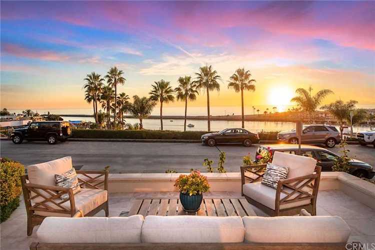 2624 Ocean Boulevard Corona Del Mar, CA 92625