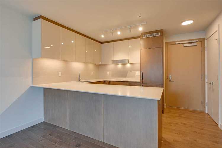 # 3306 10360 102 Street Edmonton, AB T5J 0K6