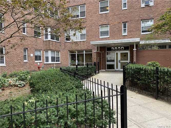 3850 Sedgwick Avenue #8F Bronx, NY 10463