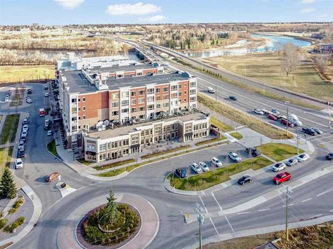35 Inglewood Park SE #113 Calgary, AB T2G 1B5