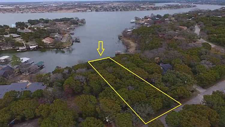 226 Rock Harbor Drive Granbury, TX 76048