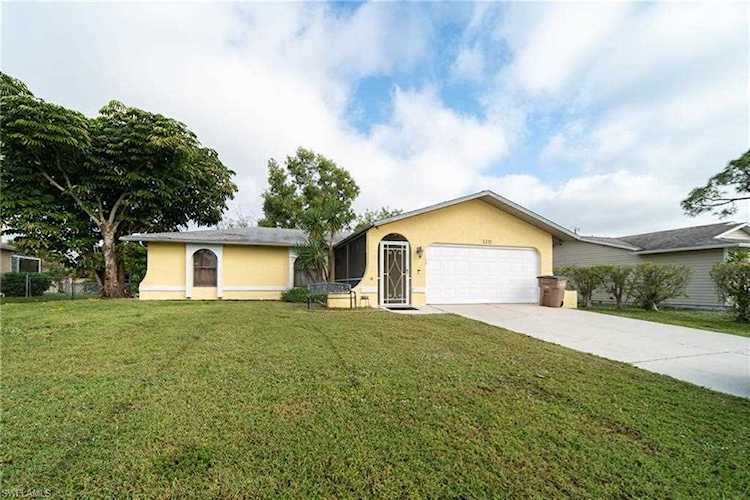 1221 SW 29th Terrace Cape Coral, FL 33914