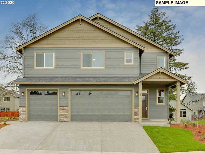 1719 NW 27th Ave Battle Ground, WA 98604