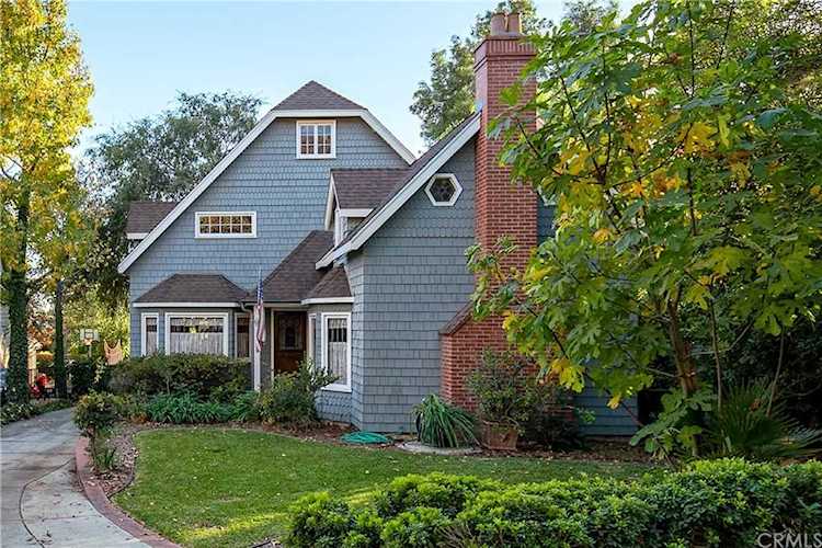 608 Fairview Avenue Sierra Madre, CA 91024