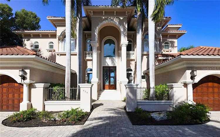 439 E Royal Flamingo Dr Sarasota, FL 34236