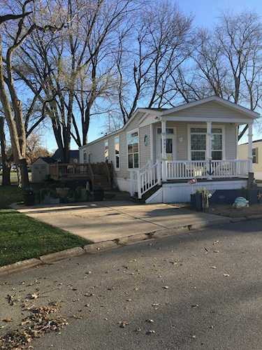 207 Pine Ln Justice, IL 60458