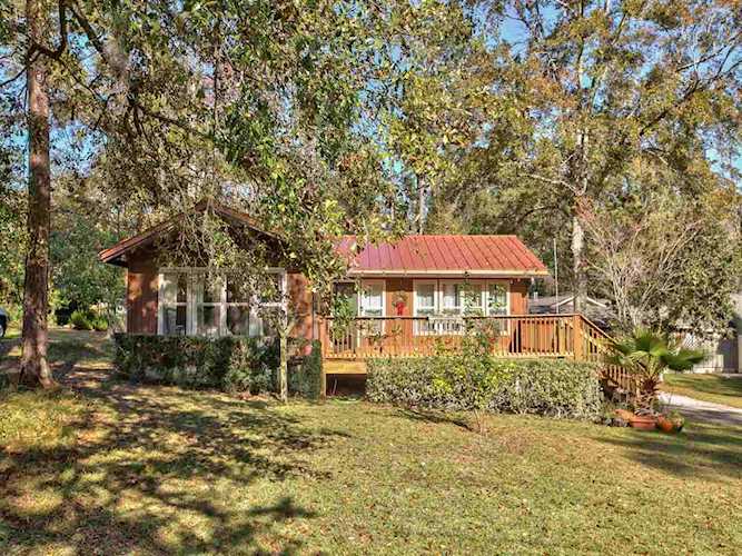 1240 Maple Dr Tallahassee, FL 32301 in Woodland Drives Photo 1