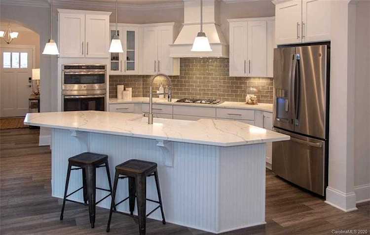 938 Stone Village Dr Tega Cay, SC 29708