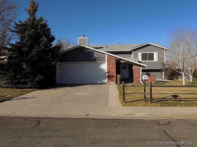 1418 Ahrens Ave Cheyenne, WY 82007