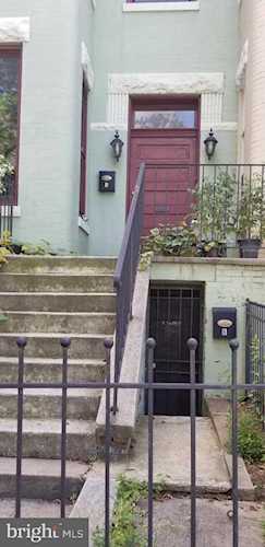 1734 Capitol St NW Washington, DC 20002 | MLS ® DCDC485714 Photo 1