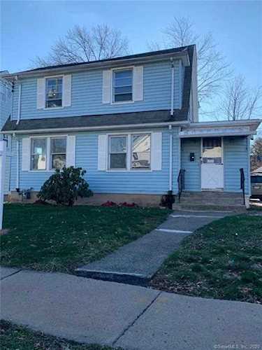 49 Tredeau Street Hartford, CT 06114