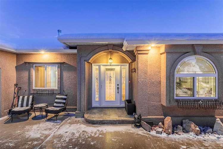 1019 Aurora Heights West Kelowna, BC V1Z3N5