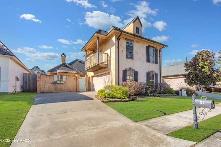 123 Croft Row Lafayette, LA 70503
