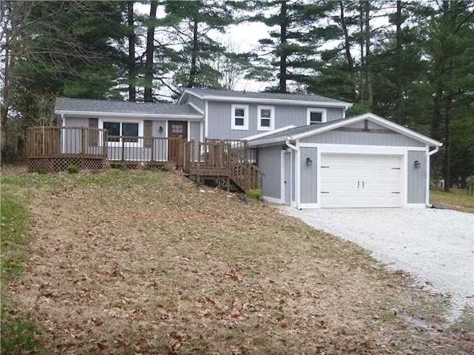319 W Milhon North Dr Mooresville, IN 46158