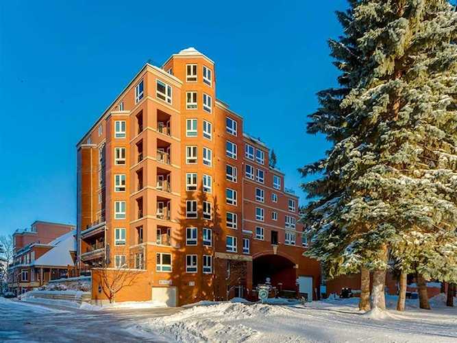 400 Eau Claire Ave SW #7201 Calgary, AB T2P 4X2
