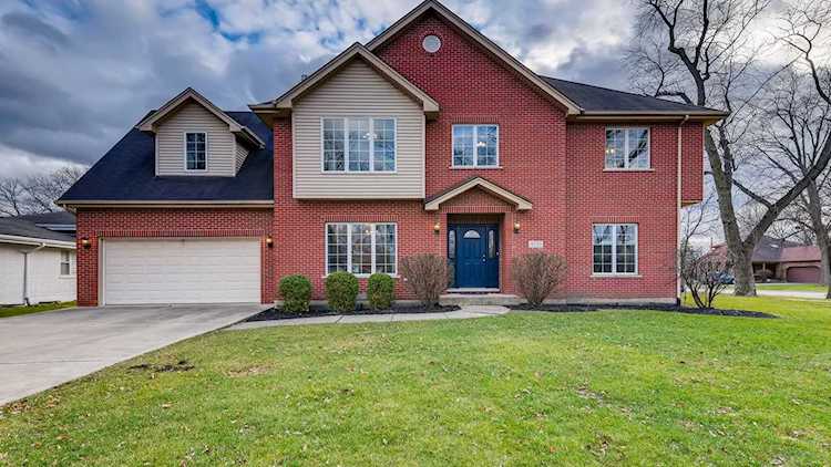 9725 W 57th St Countryside, IL 60525