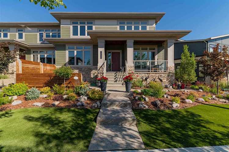 7212 May Road Edmonton, AB T6R 0T2