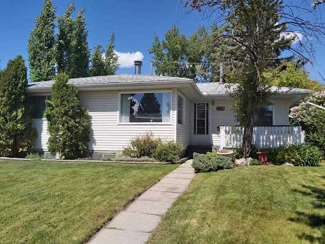 3320 Boulton Rd NW Calgary, AB T2L 1M3