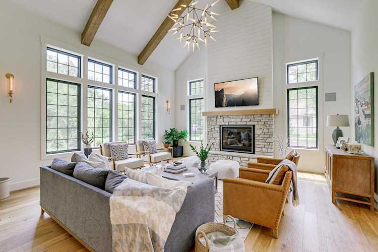 5717 Olinger Road Edina, MN 55436
