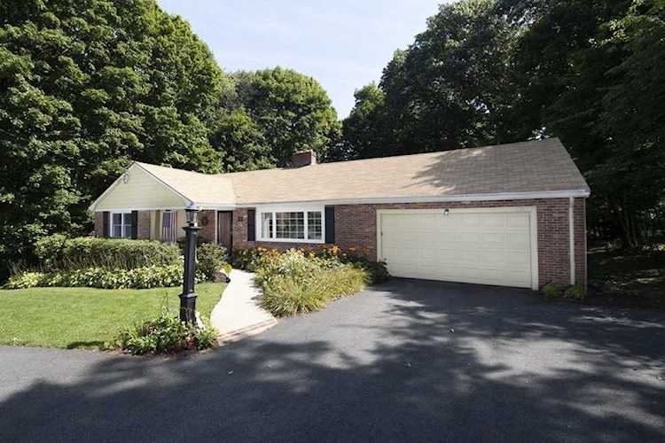 32 High St Winchester, MA 01890 | MLS 72724913 Photo 1