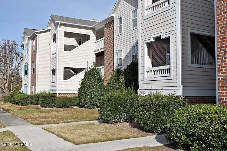 Home For Sale At 805 March Court, Wilmington NC 28405 $140,000 Photo 1