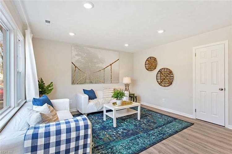 home for sale in Wythe Hampton VA 23661 - MLS 10355826 Photo 1
