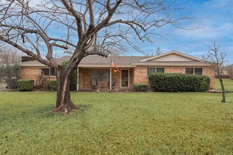 212 Pecan Street Roanoke, TX 76262