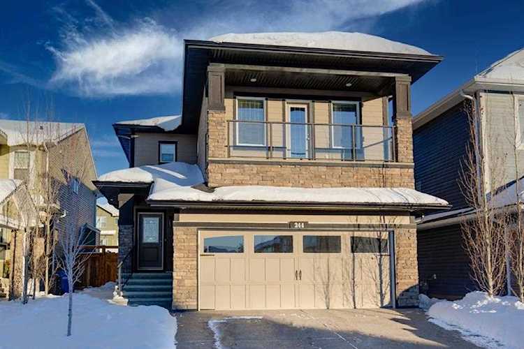 244 Sandstone Dr Okotoks, AB T1S 0L8