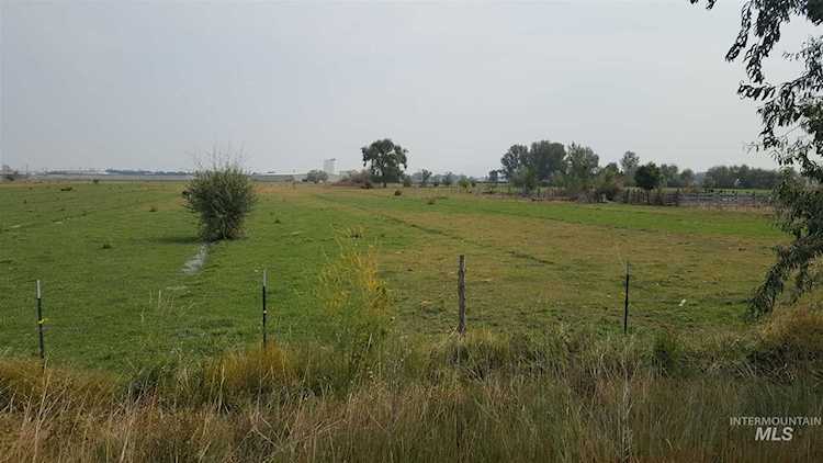 100 N 75 East Burley, ID 83318