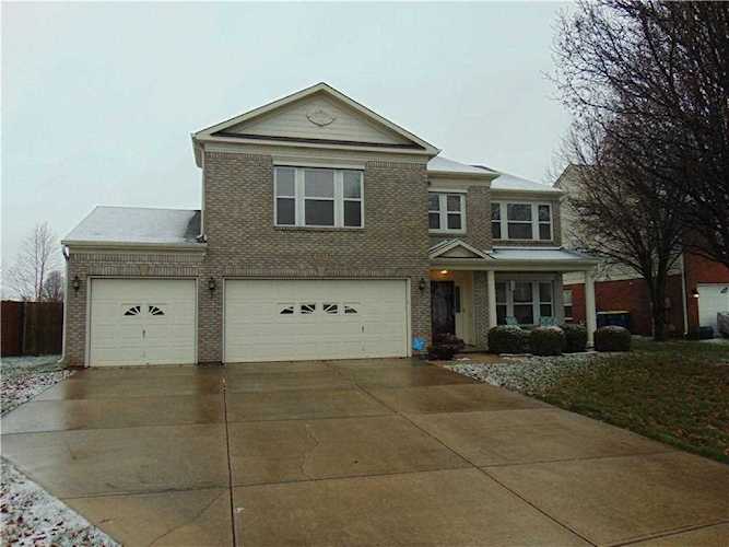 5902 N Rockingham Ln Mccordsville, IN 46055