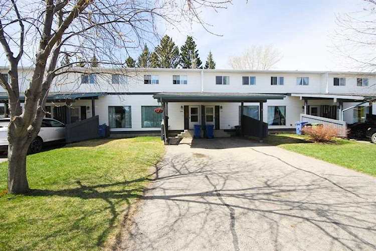 107 Elm Place #109 Okotoks, AB T1S 1J1