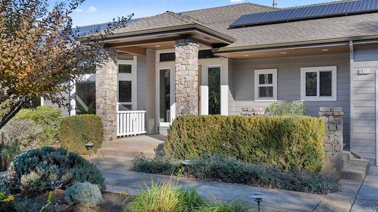 18711 Orange Avenue Sonoma, CA 95476