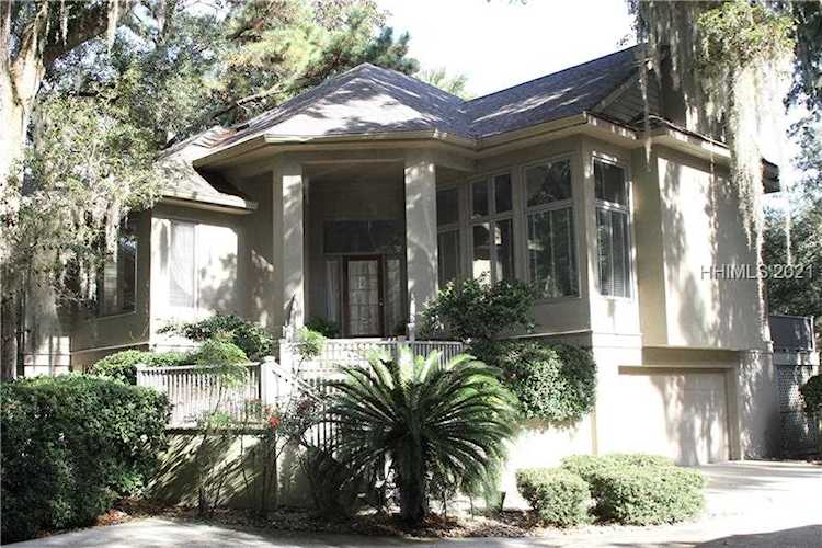 16 Hunt Club Ct Hilton Head Island, SC 29928