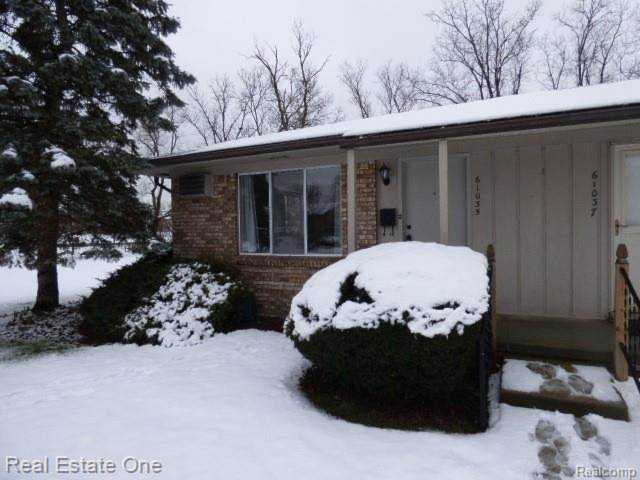 61035 Heritage Blvd #1 South Lyon, MI 48178 | MLS 2210000278 Photo 1