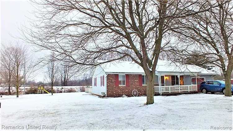 3369 Susan Dr Howell Twp, MI 48855 | MLS 2210000248 Photo 1